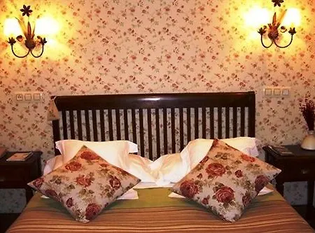 Rural Casona De Cefontes 3*