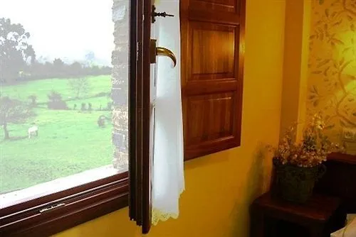 卡瑟纳赛冯特乡间酒店 酒店